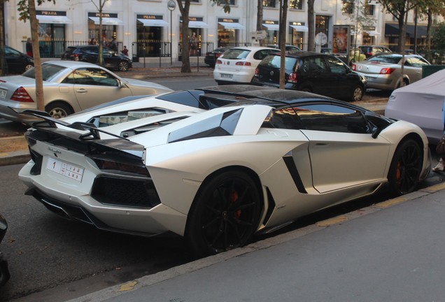 Lamborghini Aventador LP700-4 Roadster Vorsteiner Zaragoza