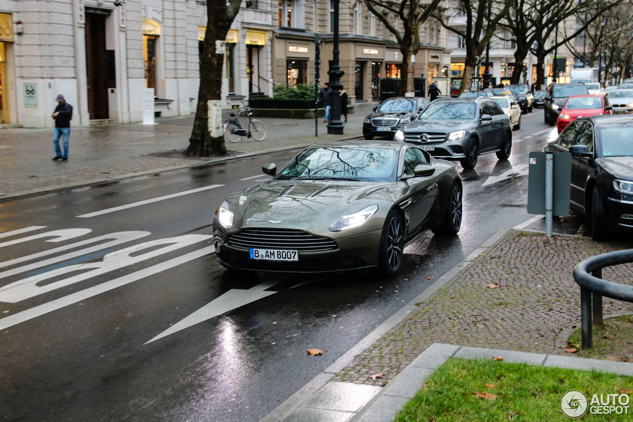 Aston Martin DB11