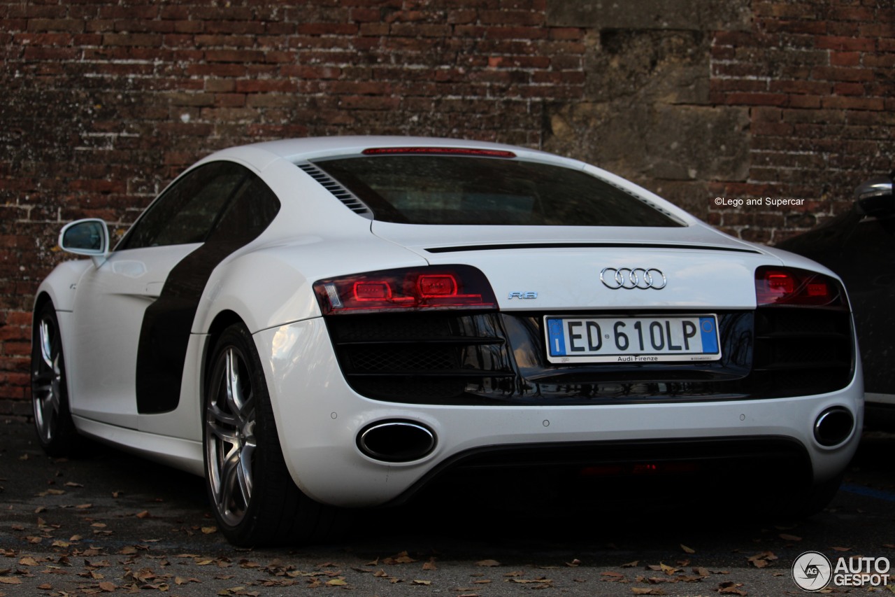 Audi R8 V10