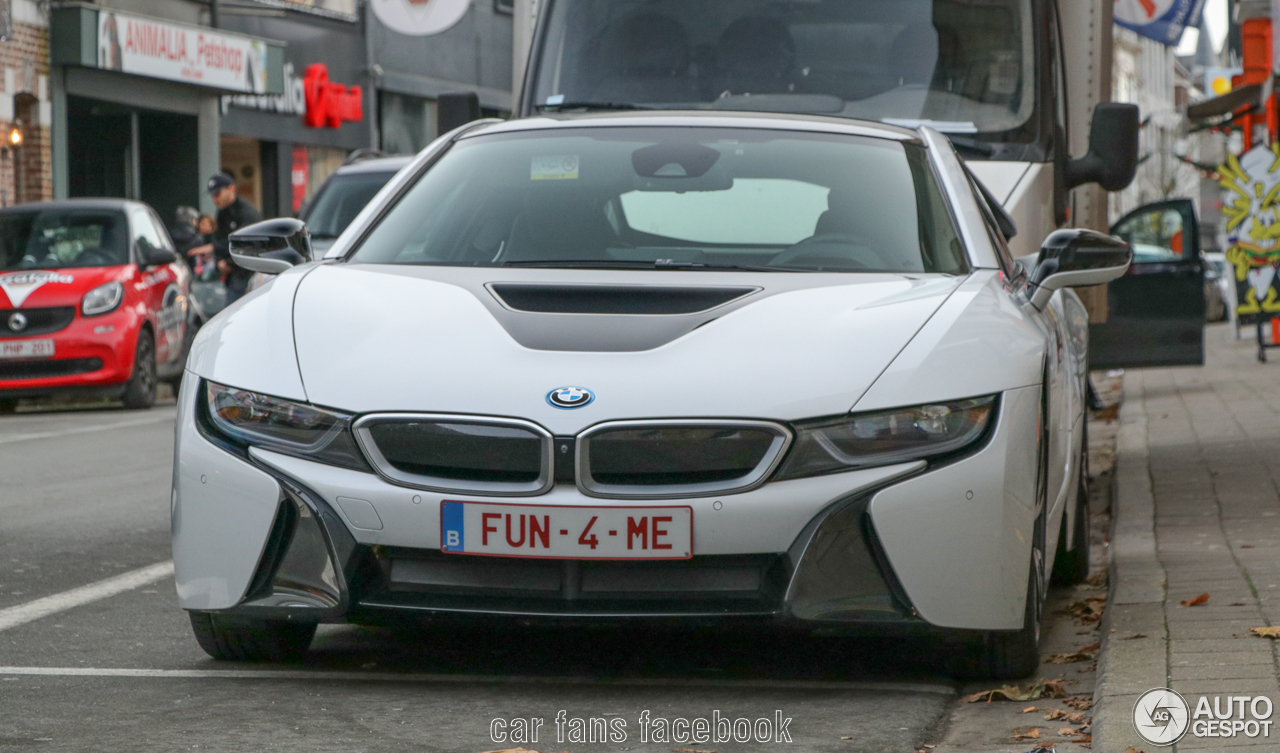 BMW i8