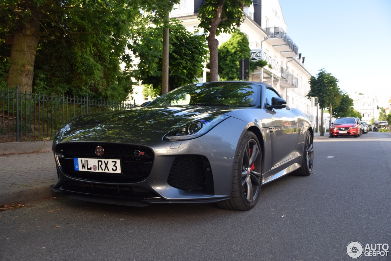 Jaguar F-TYPE SVR Convertible - 09 December 2017 - Autogespot