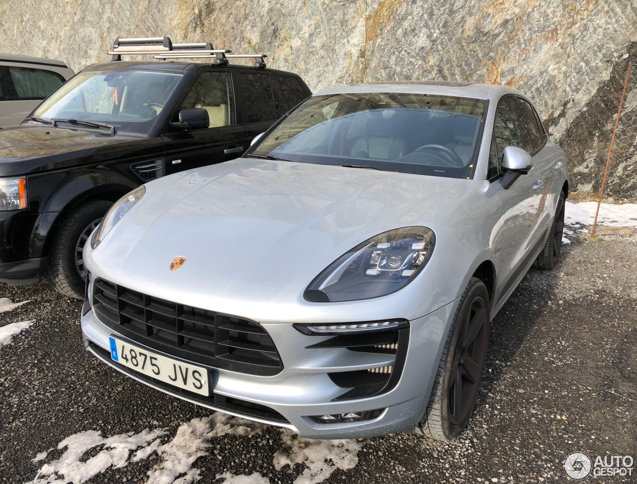 Porsche 95B Macan GTS