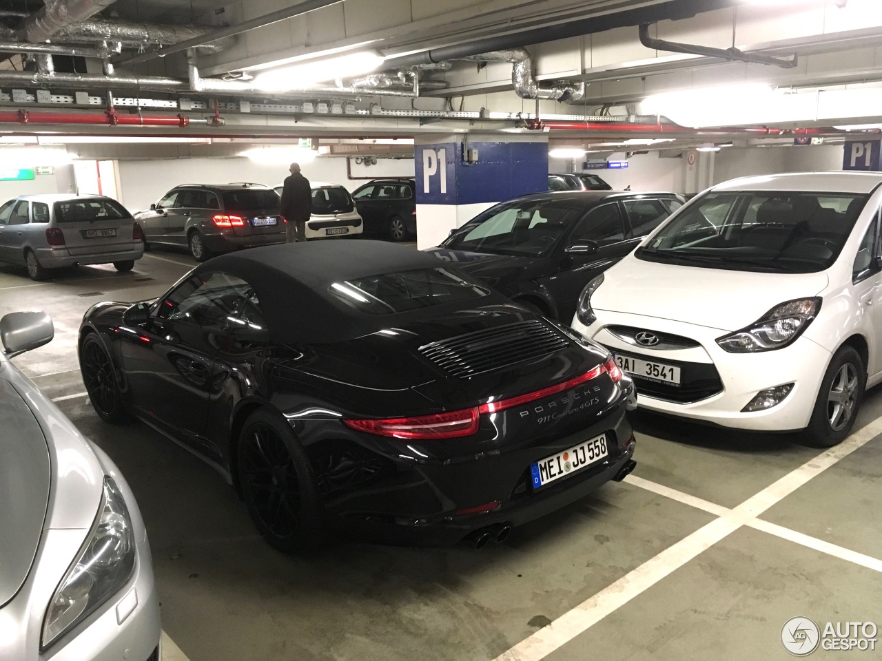 Porsche 991 Carrera 4 GTS Cabriolet MkI