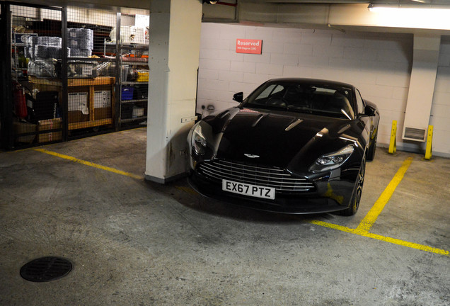 Aston Martin DB11