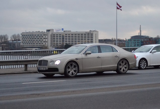 Bentley Flying Spur V8