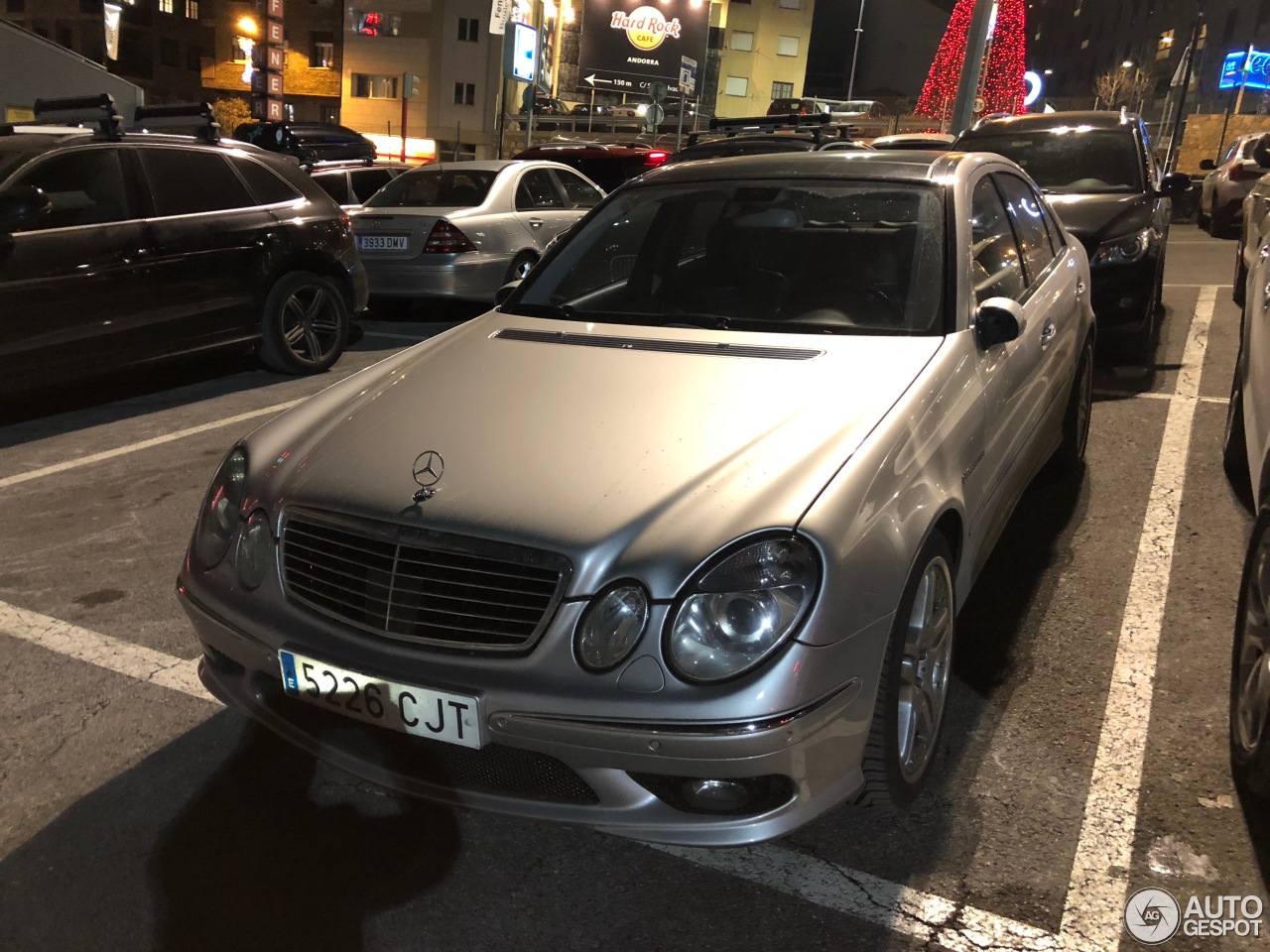 Mercedes-Benz E 55 AMG