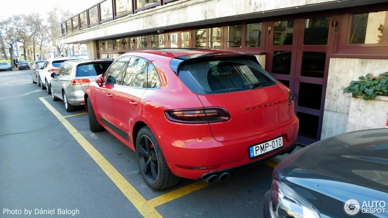 Porsche 95B Macan GTS