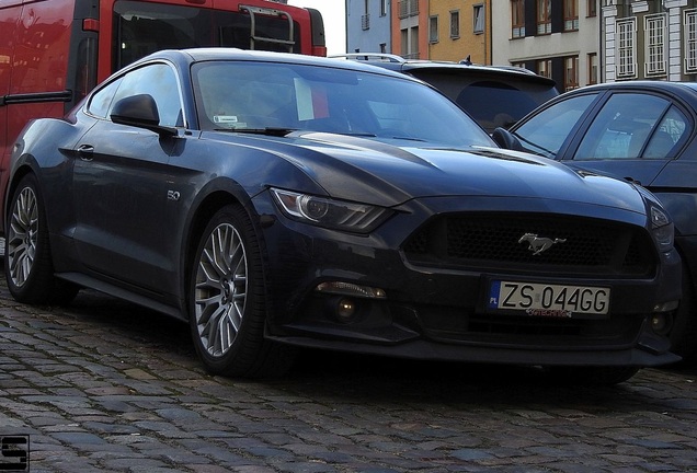 Ford Mustang GT 2015