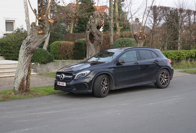 Mercedes-AMG GLA 45 X156