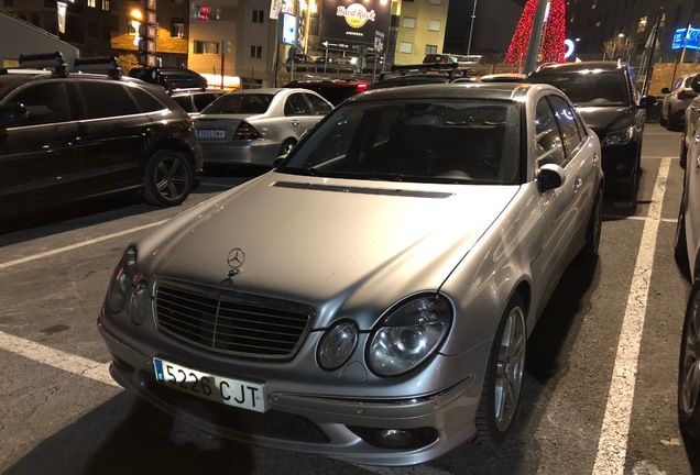 Mercedes-Benz E 55 AMG