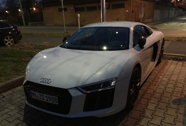 Audi R8 V10 Plus 2015