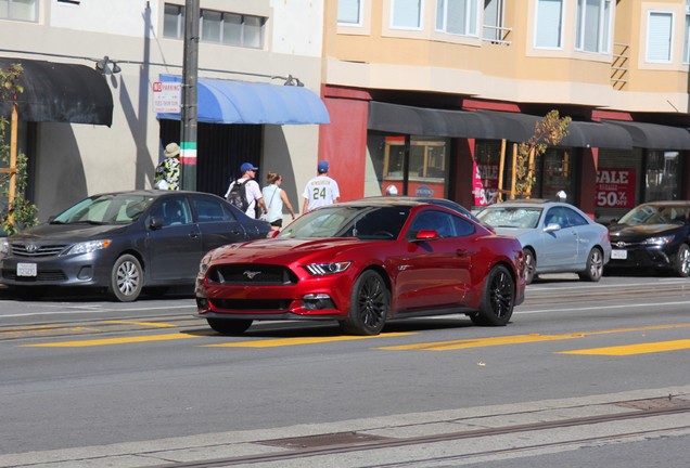 Ford Mustang GT 2015