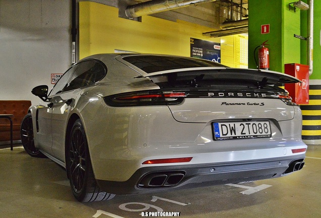 Porsche 971 Panamera Turbo S E-Hybrid