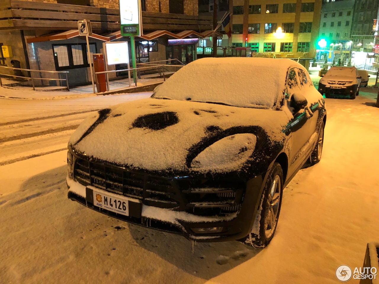 Porsche 95B Macan Turbo