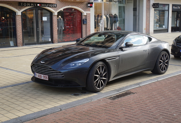 Aston Martin DB11