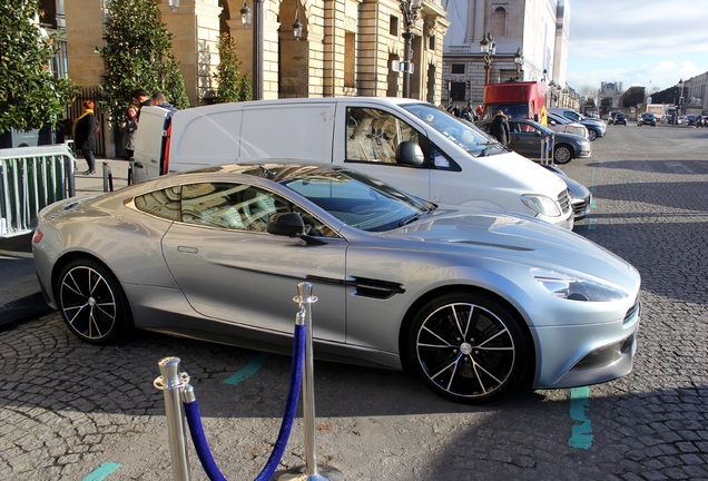 Aston Martin Vanquish 2013