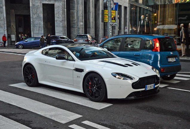 Aston Martin V12 Vantage S