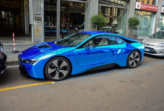 BMW i8