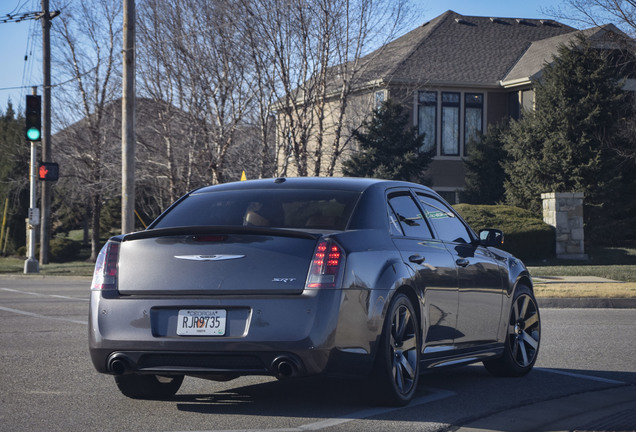 Chrysler 300C SRT8 2013