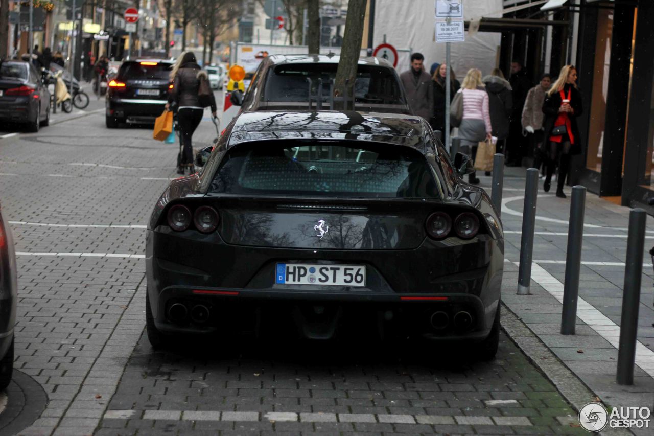 Ferrari GTC4Lusso