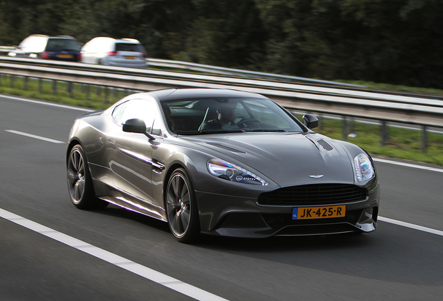 Aston Martin Vanquish 2013