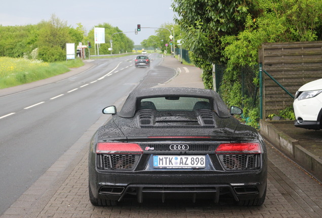 Audi R8 V10 Spyder 2016