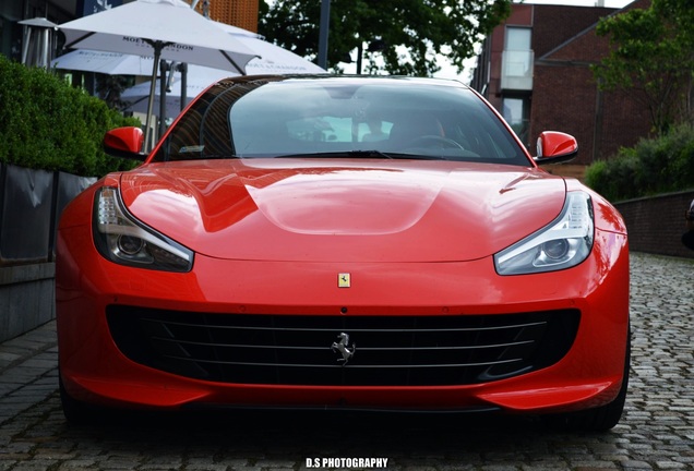 Ferrari GTC4Lusso