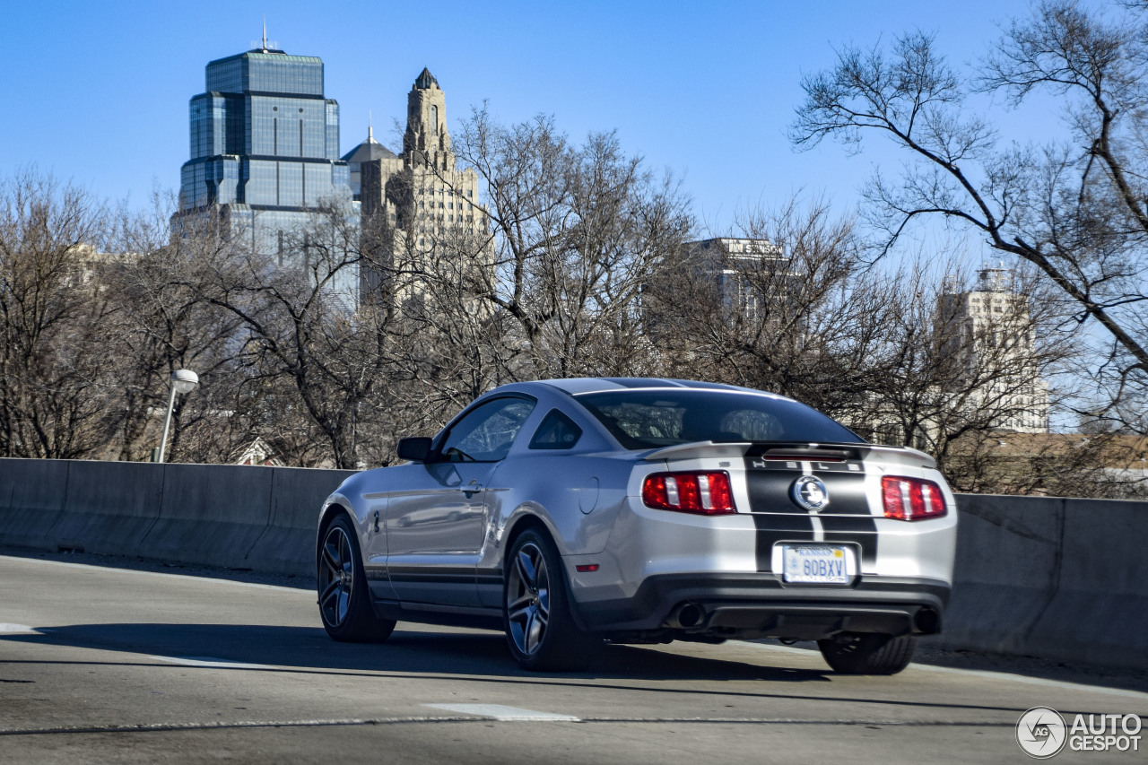 Ford Mustang Shelby GT500 2011