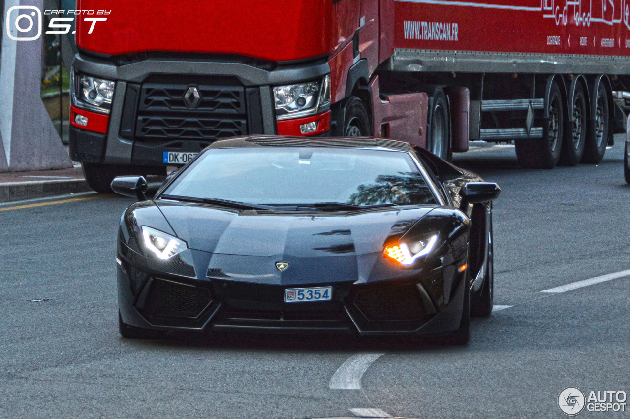 Lamborghini Aventador LP700-4