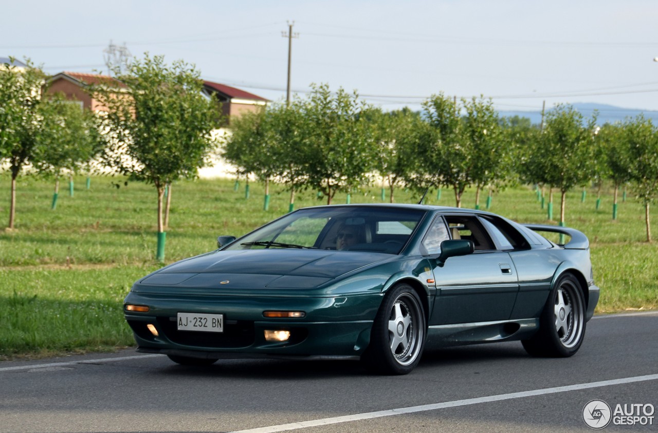 Lotus Esprit S4S