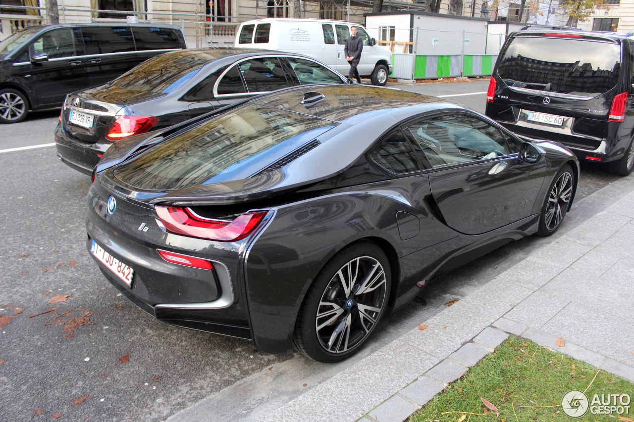 BMW i8