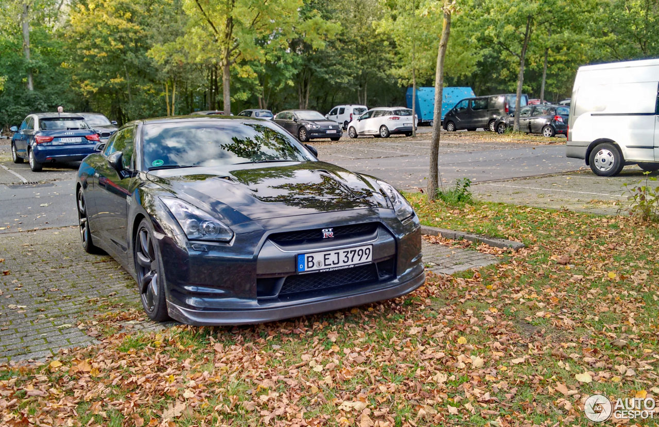 Nissan GT-R