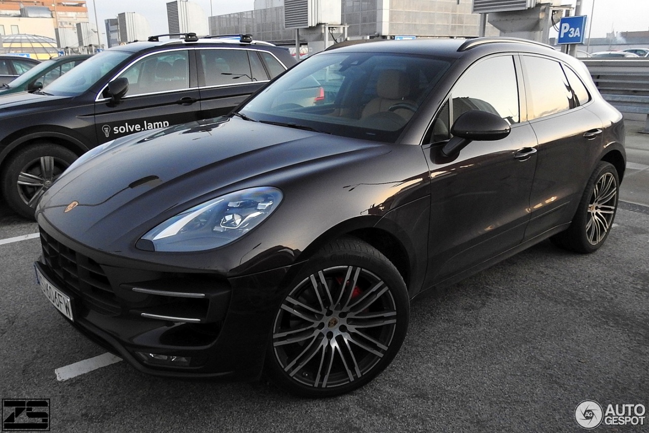 Porsche 95B Macan Turbo