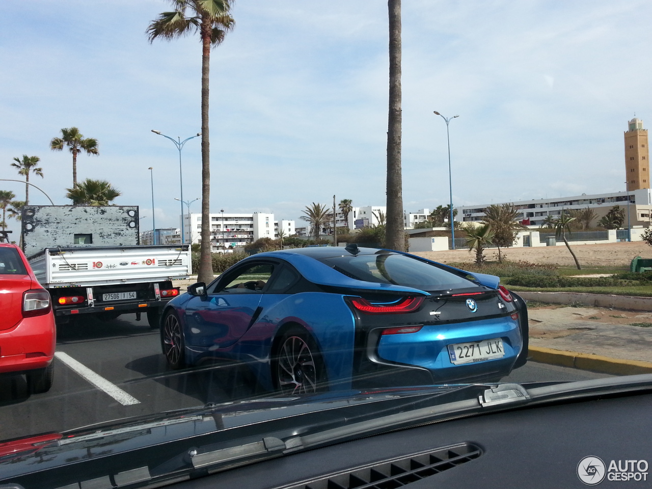 BMW i8