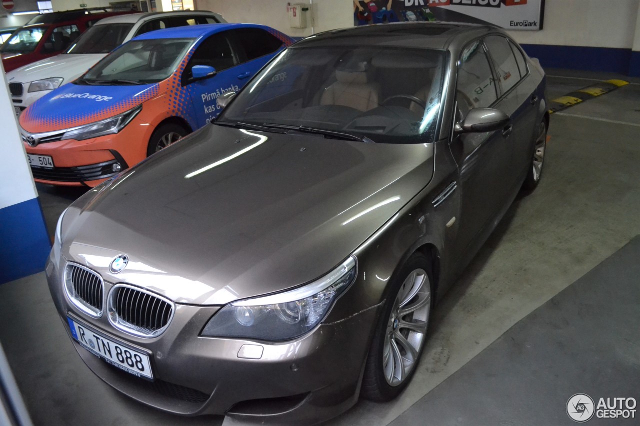 BMW M5 E60 2007