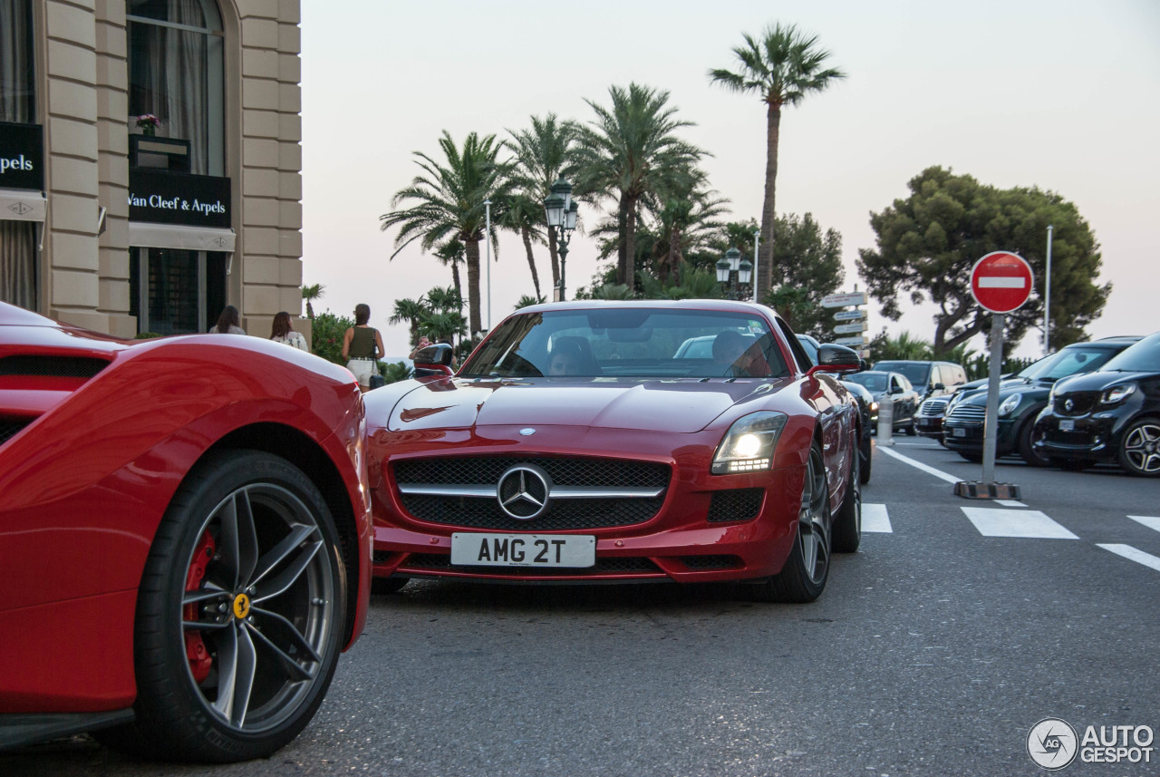 Mercedes-Benz SLS AMG