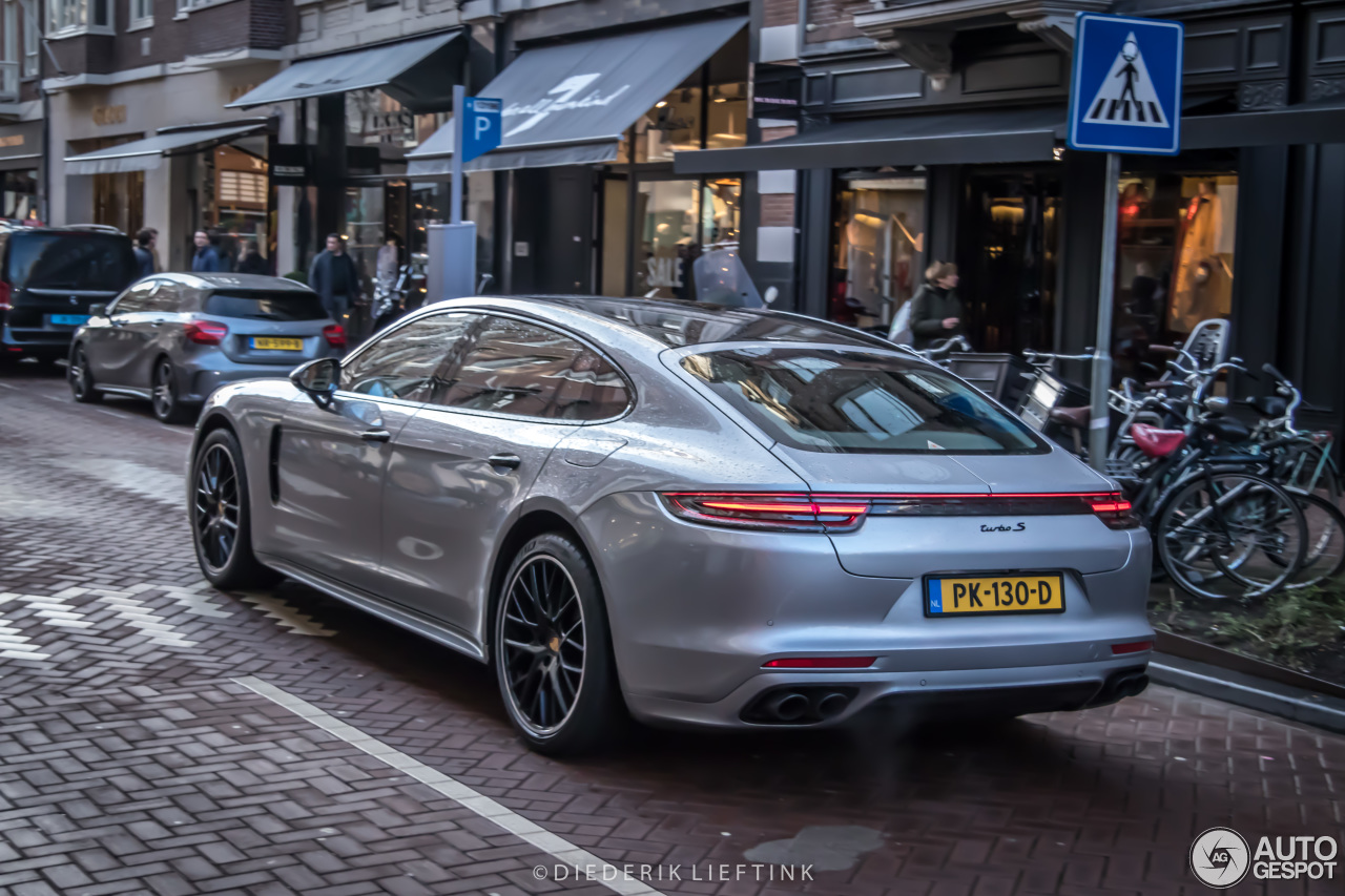 Porsche 971 Panamera Turbo S E-Hybrid Executive