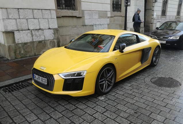 Audi R8 V10 Plus 2015