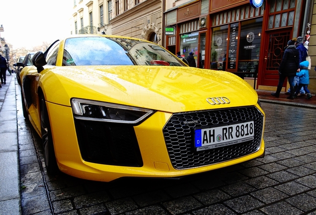 Audi R8 V10 Plus 2015