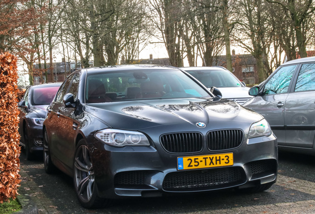 BMW M5 F10 2011