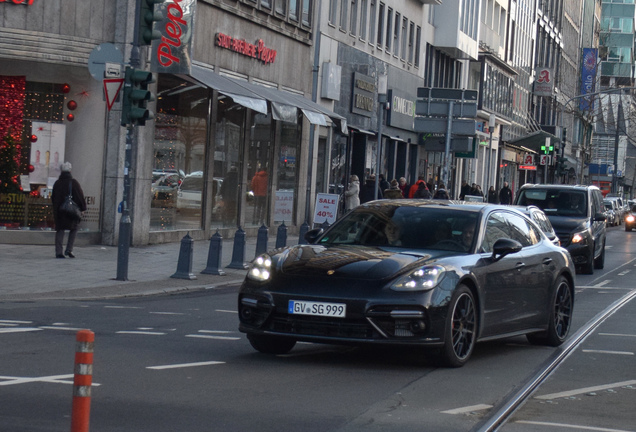 Porsche 971 Panamera Turbo