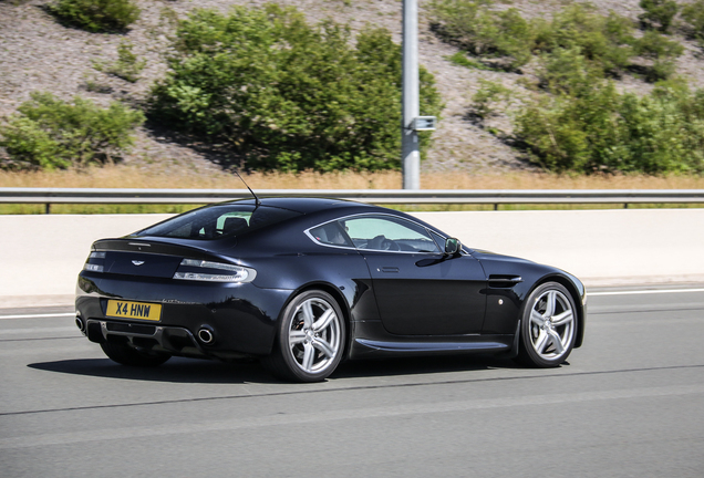 Aston Martin V8 Vantage N400