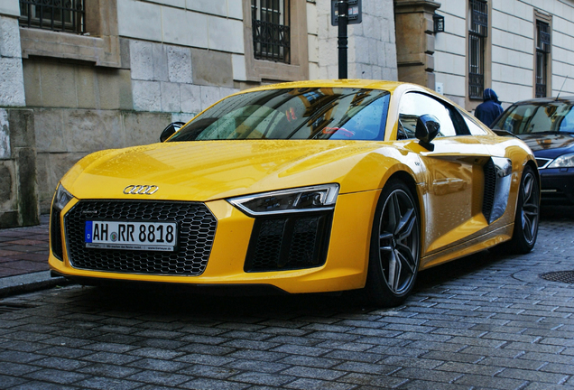 Audi R8 V10 Plus 2015