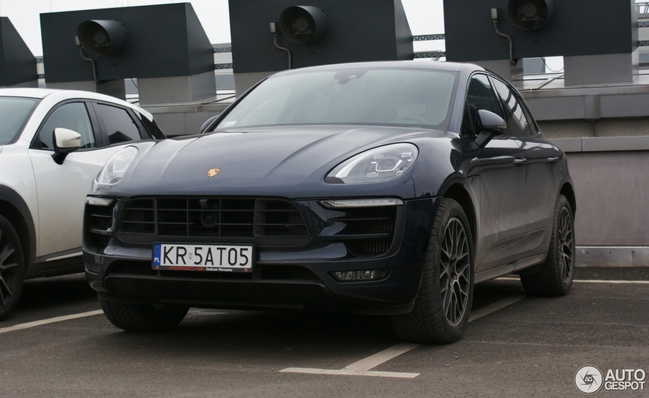 Porsche 95B Macan GTS