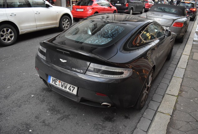 Aston Martin V8 Vantage S