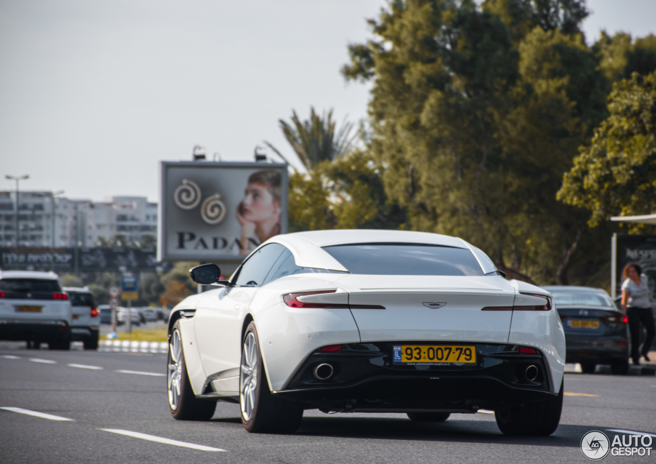 Aston Martin DB11