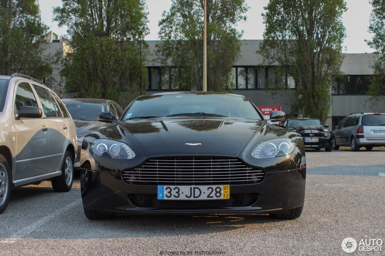 Aston Martin V8 Vantage