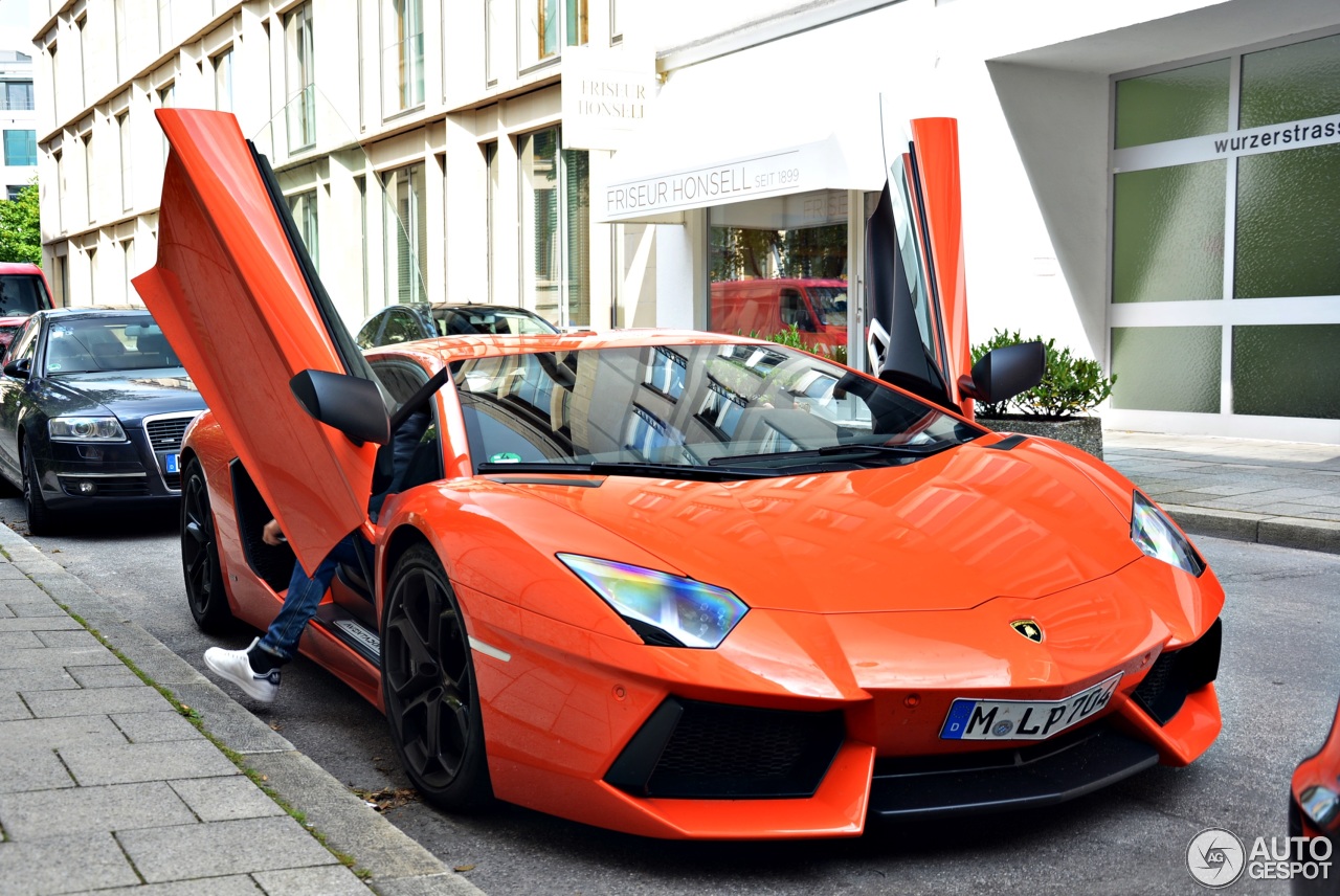 Lamborghini Aventador LP700-4