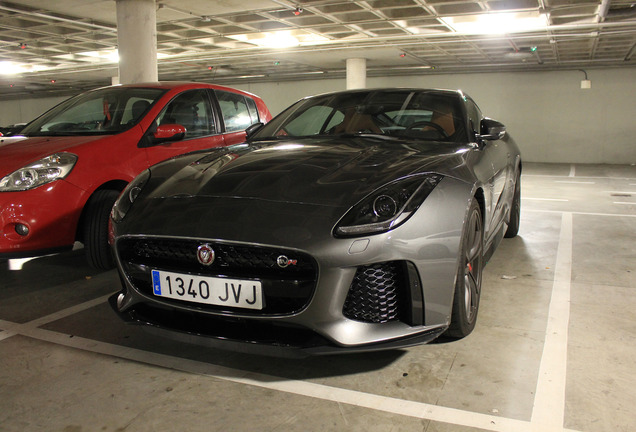 Jaguar F-TYPE SVR Coupé