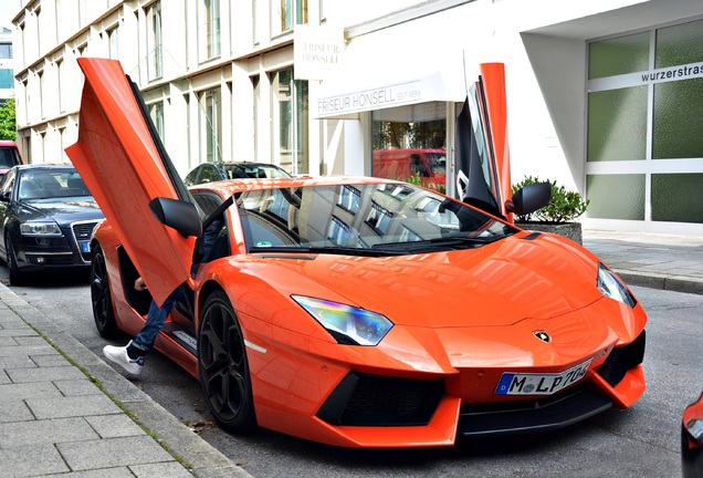 Lamborghini Aventador LP700-4